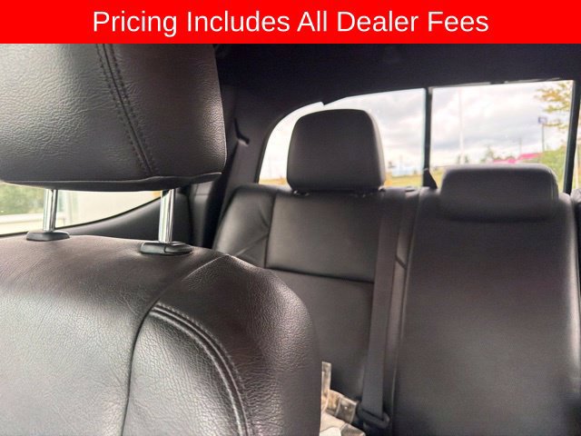 Used 2017 Toyota Tacoma TRD Off-Road w/ Tow Package (A/T) AWD/4WD image 12