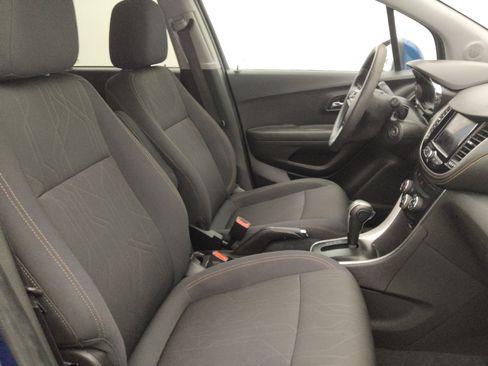 Used 2020 Chevrolet Trax LT FWD image 21