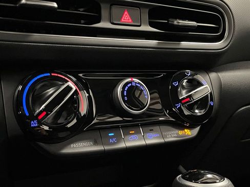 Certified 2023 Hyundai Kona SE image 19