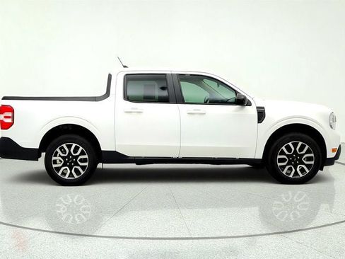 Used 2024 Ford Maverick Lariat AWD/4WD image 4