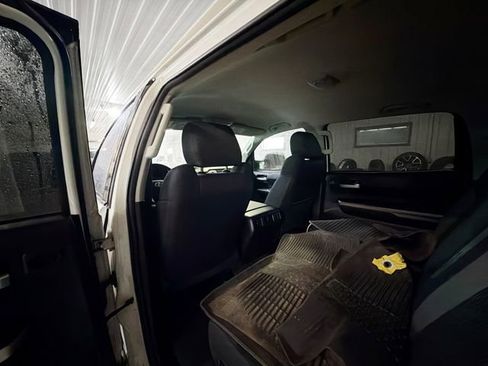 Used 2016 Toyota Tundra SR5 AWD/4WD image 9