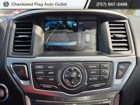 Used 2017 Nissan Pathfinder SL w/ SL Premium Package image 17