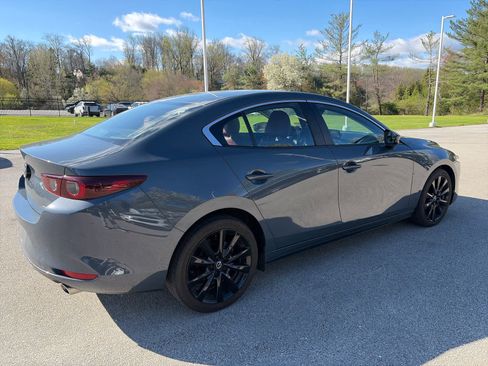 Used 2023 MAZDA MAZDA3 s image 4