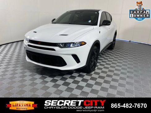 Used 2023 Dodge Hornet GT Plus w/ GT Blacktop Package AWD/4WD image 3