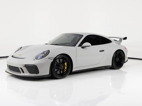 Used 2018 Porsche 911 GT3 image 3