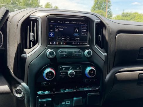 Used 2023 GMC Sierra 2500 AT4 w/ Gooseneck/5TH Wheel Package AWD/4WD image 18