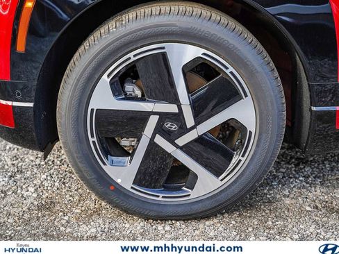 New 2026 Hyundai Ioniq 9 Limited AWD/4WD image 6