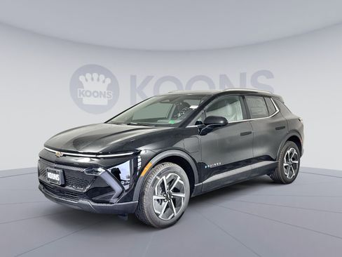 New 2026 Chevrolet Traverse LT image 1