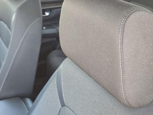 Used 2025 Honda CR-V LX image 11