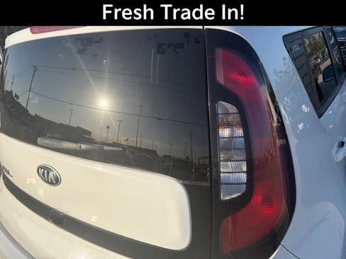 Used 2019 Kia Soul + FWD image 10