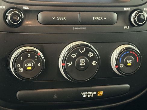 Used 2019 Kia Soul FWD image 19