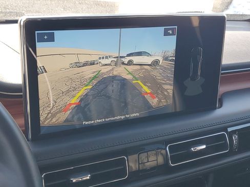 Certified 2023 Lincoln Nautilus Reserve image 17