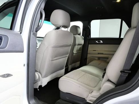 Used 2014 Ford Explorer 4WD image 12