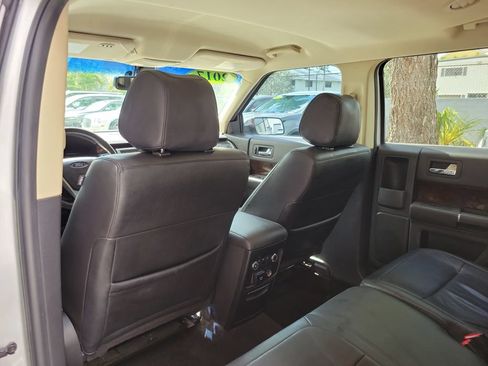 Used 2017 Ford Flex Limited FWD image 9