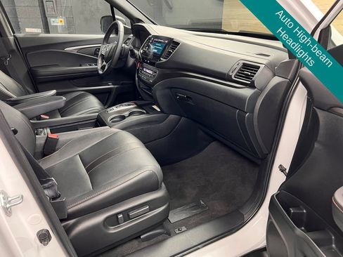 Used 2023 Honda Passport TrailSport image 9