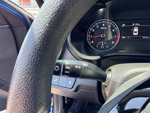 Used 2024 Kia Forte LXS w/ LXS Technology Package FWD image 18