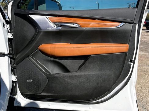 Used 2020 Cadillac XT5 Premium Luxury image 29