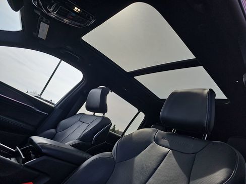 Used 2023 Jeep Grand Cherokee L Overland w/ Luxury Tech Group IV image 29