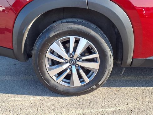 Used 2023 Nissan Pathfinder SL image 7