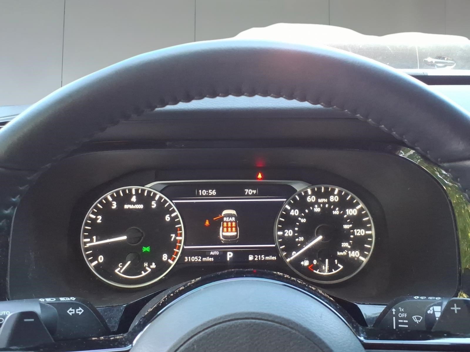 Used 2024 Nissan Pathfinder SL AWD/4WD image 10
