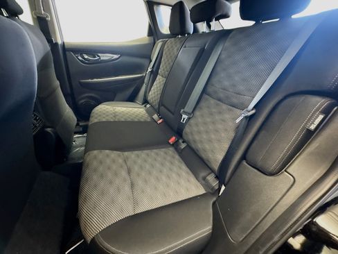 Used 2020 Nissan Rogue Sport SV w/ All-Weather Package image 13