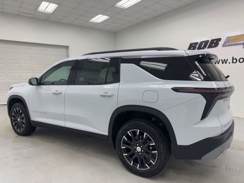 New 2026 Chevrolet Traverse LT w/ Sun and Wheel Package image 7