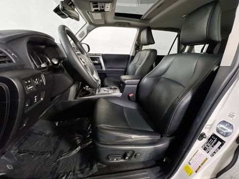 Used 2021 Toyota 4Runner Limited image 21