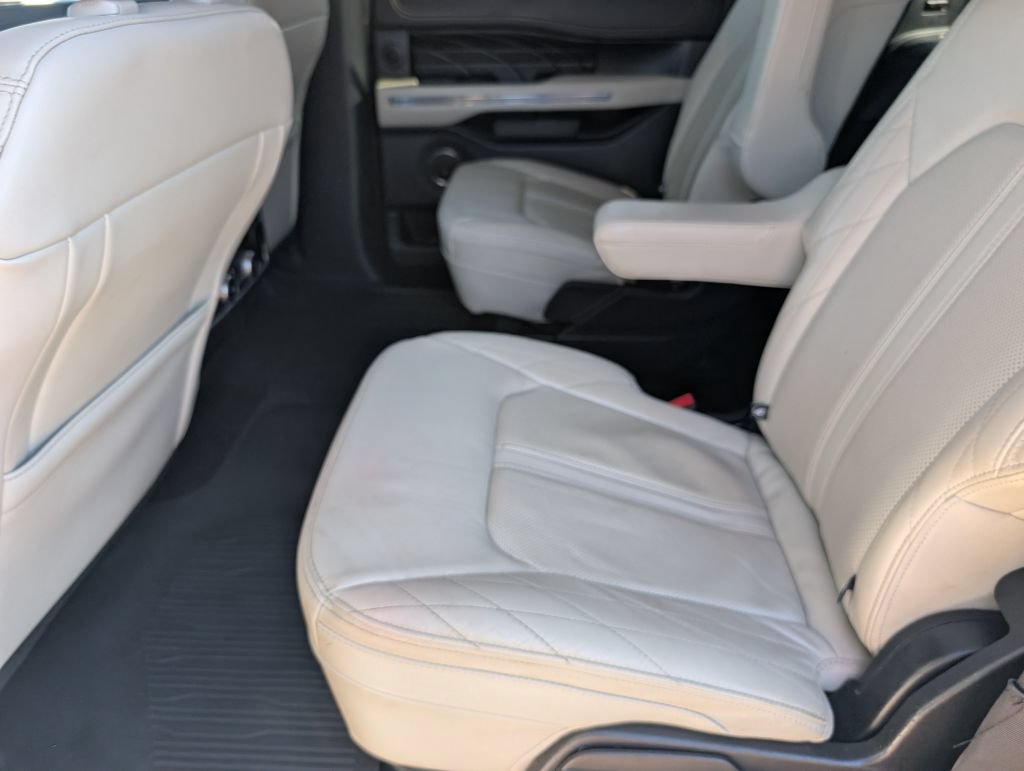 Used 2020 Ford Expedition Max Platinum AWD/4WD image 9