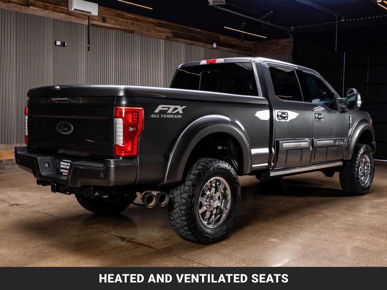 Used 2017 Ford F250 Lariat w/ Lariat Ultimate Package AWD/4WD image 9