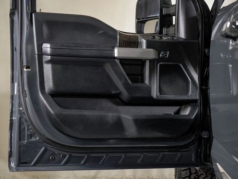 Used 2021 Ford F250 Lariat w/ Lariat Ultimate Package image 34