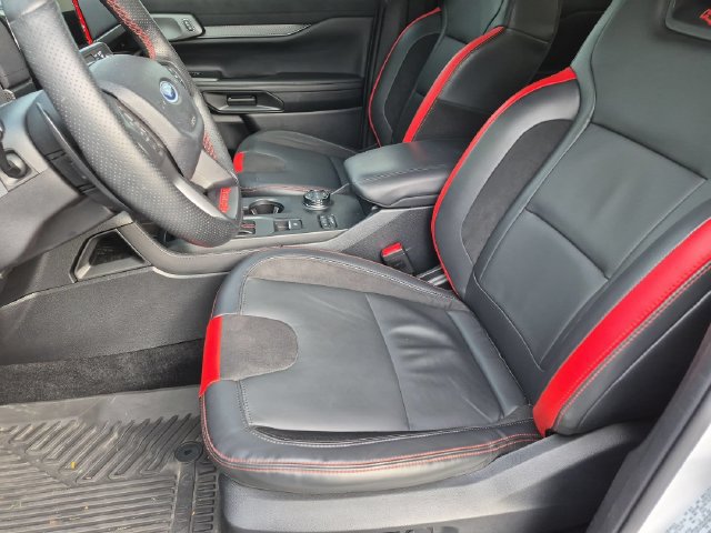 Used 2025 Ford Ranger Raptor AWD/4WD image 16