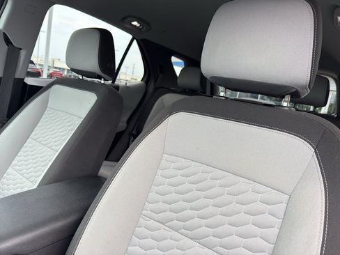 Used 2021 Chevrolet Equinox LS w/ LS Convenience Package FWD image 26