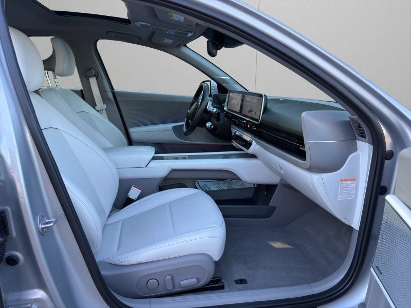 Used 2023 Hyundai Ioniq 6 Limited RWD image 13