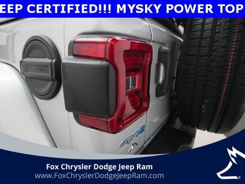 Used 2023 Jeep Wrangler Unlimited Sahara w/ Cold Weather Group image 31