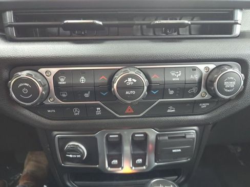 New 2026 Jeep Wrangler Sport S image 21