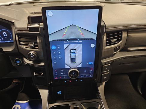 Used 2024 Ford F150 Lightning Flash image 28