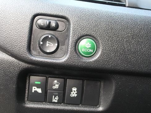 Used 2021 Honda Pilot Touring image 40