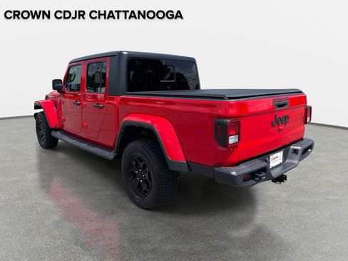 Certified 2022 Jeep Gladiator Sport AWD/4WD image 6