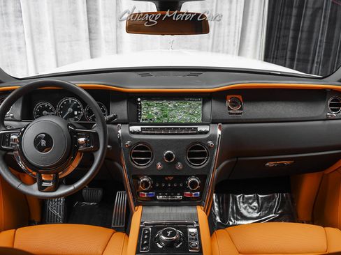 Used 2023 Rolls-Royce Cullinan image 23