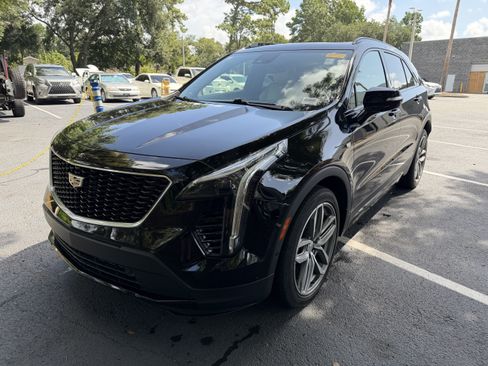 Used 2019 Cadillac XT4 Sport AWD/4WD image 5