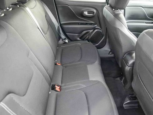 Used 2023 Jeep Renegade Altitude image 20