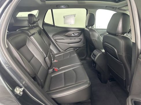 Used 2018 GMC Terrain SLT w/ Preferred Package image 16