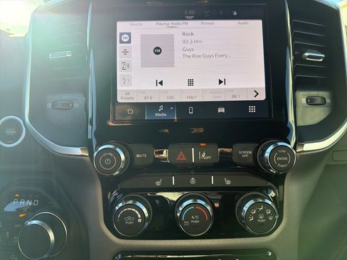 New 2026 RAM 1500 4x4 Crew Cab image 30