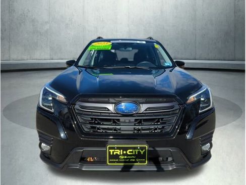Certified 2023 Subaru Forester Limited image 11
