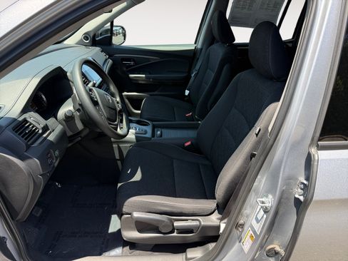 Used 2023 Honda Ridgeline Sport image 10