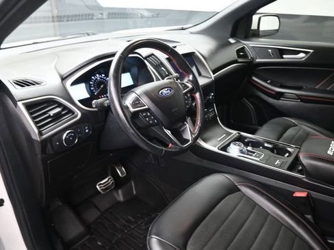 Used 2020 Ford Edge ST-Line FWD image 18