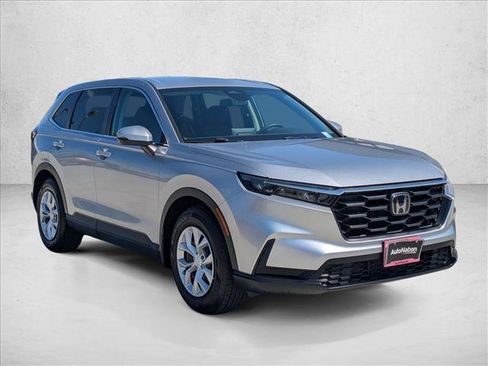 Used 2025 Honda CR-V LX image 3