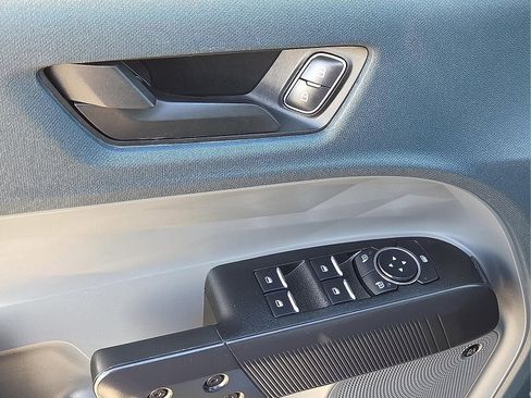 Certified 2024 Ford Maverick Lariat w/ Black Appearance Package image 13