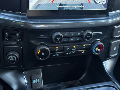 Used 2024 Ford F150 STX image 22