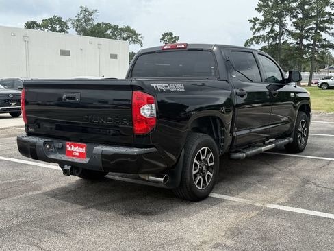 Used 2017 Toyota Tundra SR5 w/ TRD Off Road Package AWD/4WD image 5